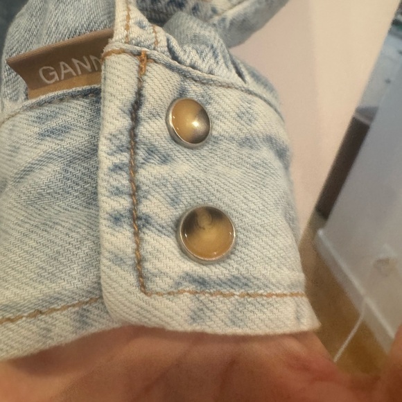 Ganni Light Blue Denim Shirt w large Peter Pan Collar detailed ruffle New W/O ta - Picture 4 of 6